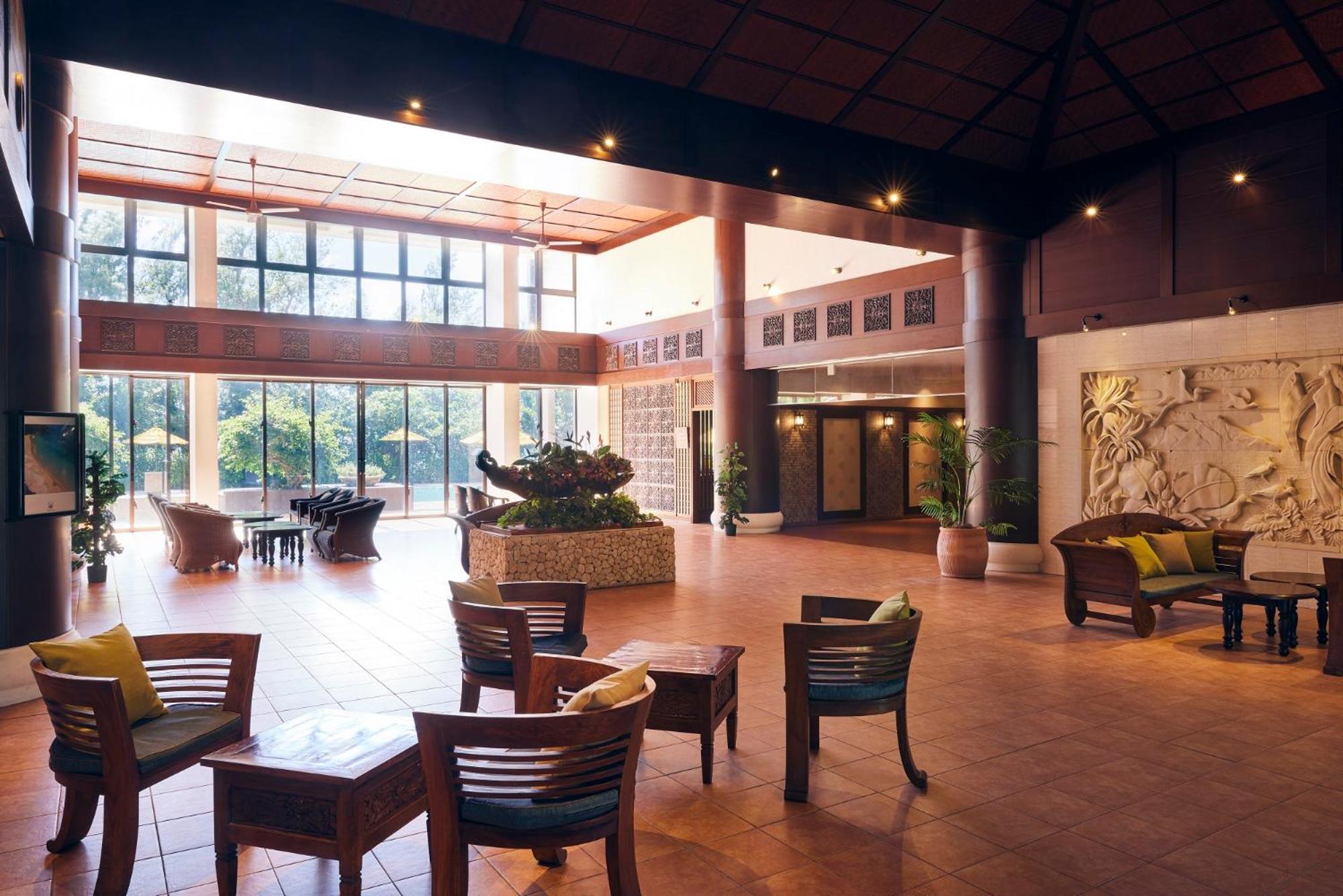 Iriomote Hotel By Hoshino Resorts Urauchi Bagian luar foto