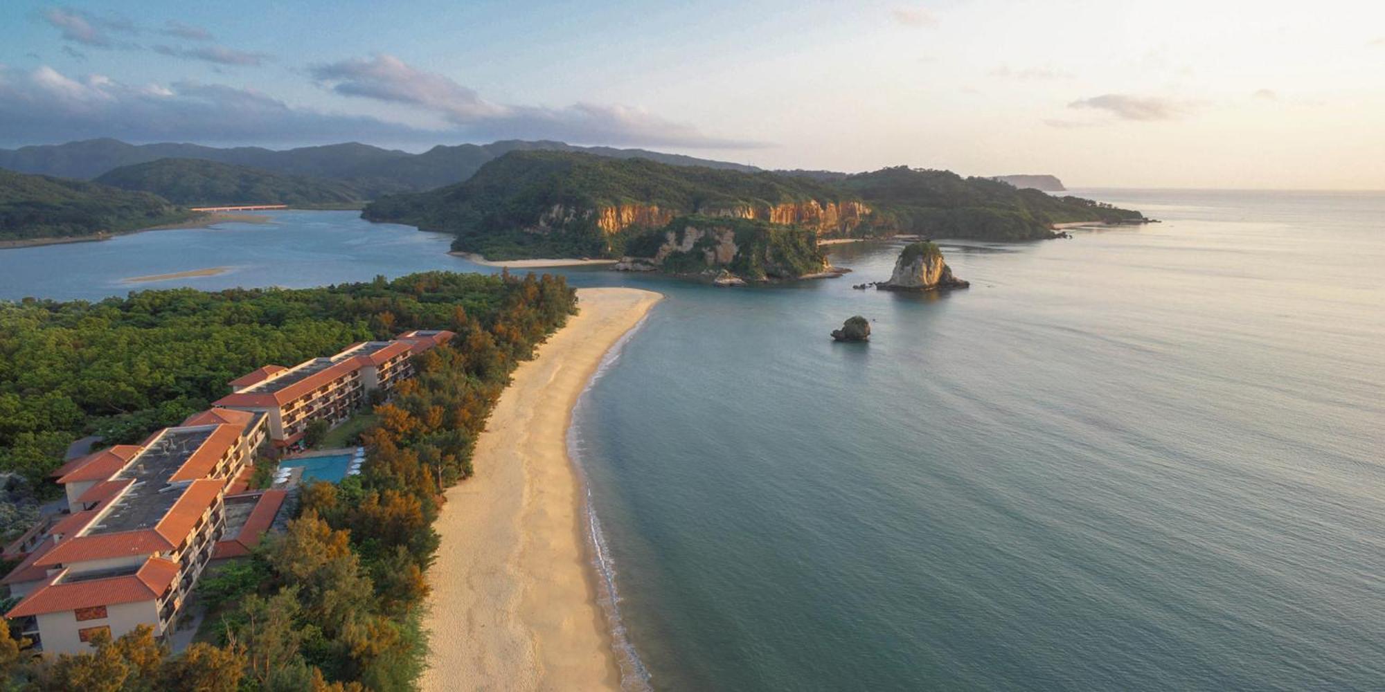 Iriomote Hotel By Hoshino Resorts Urauchi Bagian luar foto